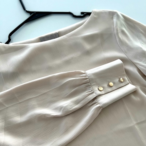 Top - Picture 6 of 6